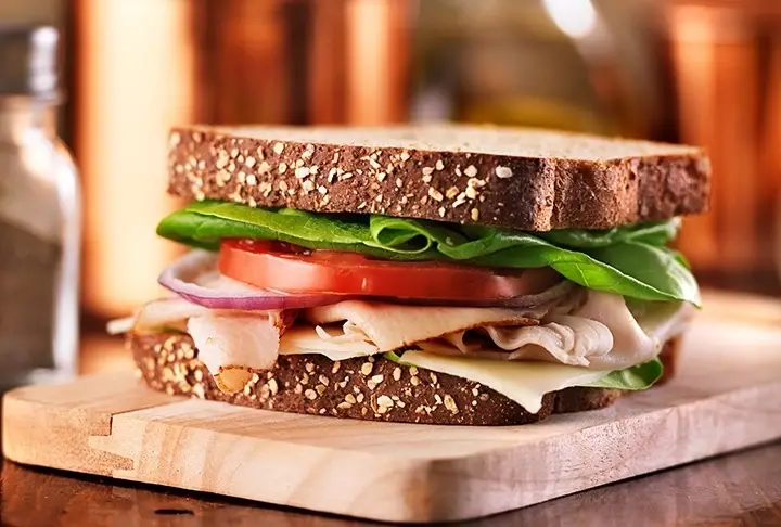 Hindi Fümeli Sandviç Tarifi