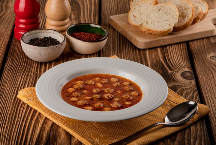 Kemik İlik Sulu Analı Kızlı Çorbası