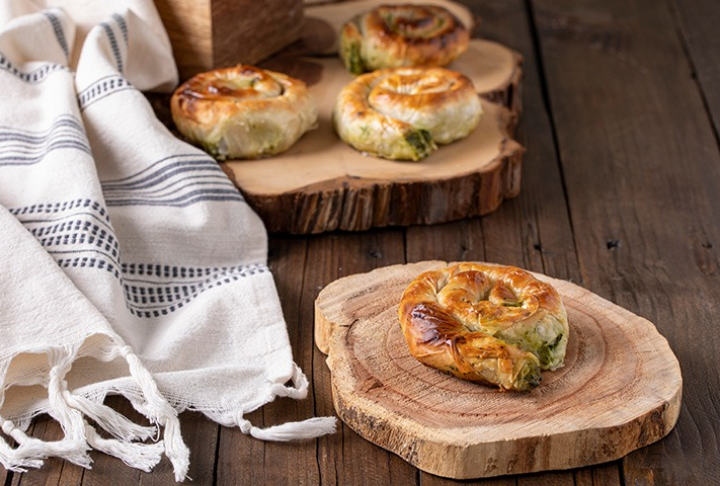 Ispanaklı Gül Böreği Tarifi