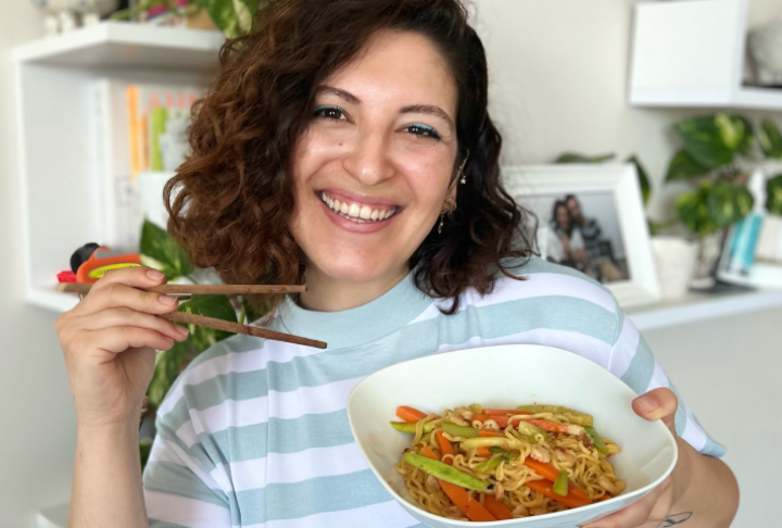 Zezecooks’tan Knorr Karidesli Noodle Tarifi