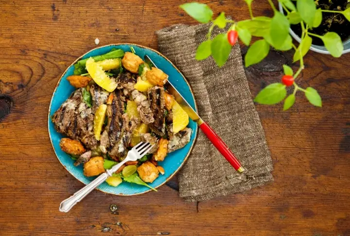 Antrikotlu Tere Salatası | Videolu Tarif