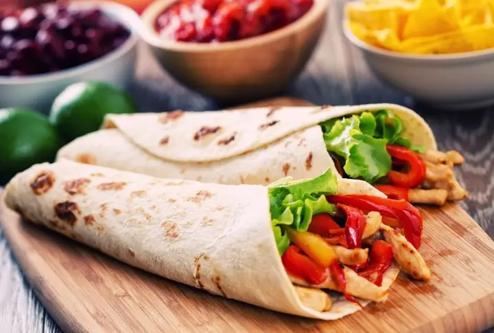 Barbekü Soslu Piliç Burrito