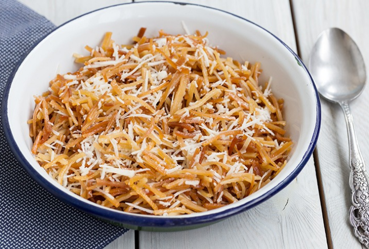 Büş Peynirli Erişte