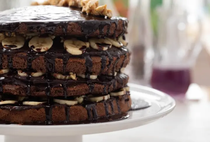 Çikolata Ganajlı Pasta | Videolu Tarif