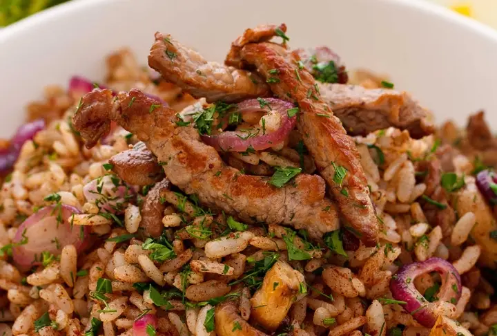 Dana Biftekli ve Sebzeli Pilav