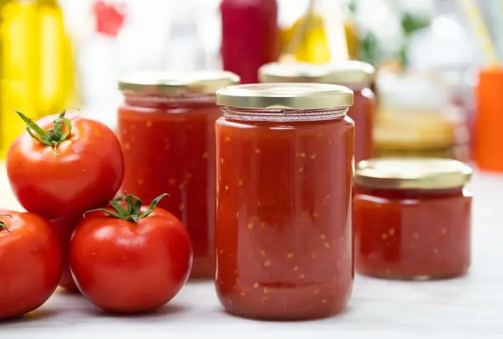 Domates Konservesi Nasıl Yapılır?