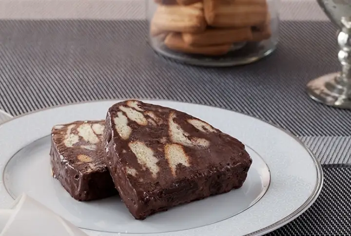 Dondurmalı Piramit Pasta