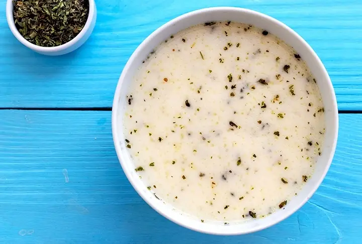 Erişteli Yoğurt Çorbası