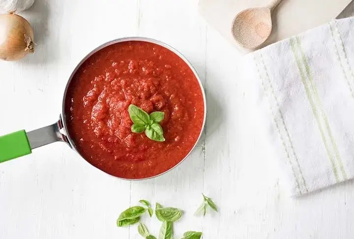 Fesleğenli Domatesli Sos Tarifi