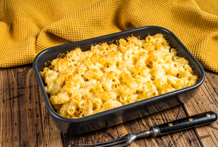 Fırında Peynirli Makarna