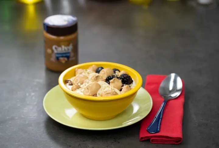 Fıstık Ezmeli Meyveli Yoğurtlu Bowl Tarifi | Videolu Tarif