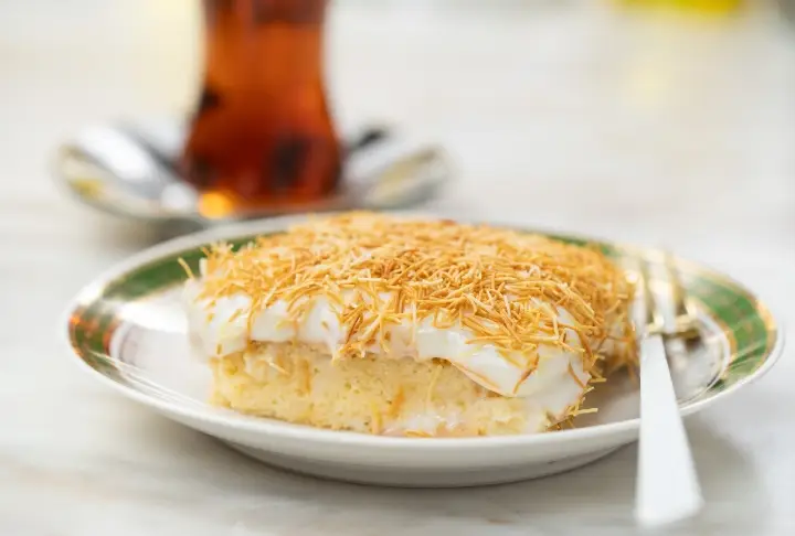 Tam Kıvamında Gelin Pastası Tarifi | Videolu Tarif