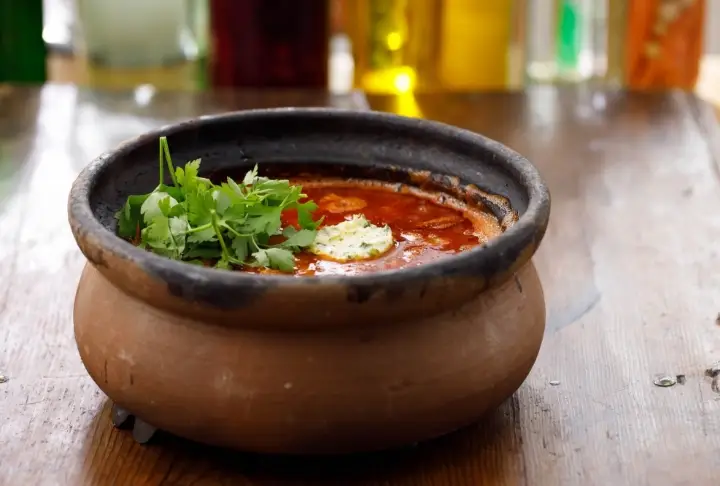 Güveçte Kuzu Etli Kuru Fasulye | Videolu Tarif