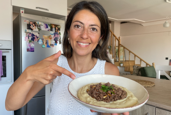 Happyfoods’tan Kıymalı Fıstıklı Humus Tarifi