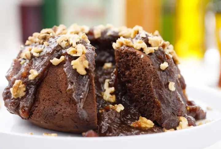 Kakaolu Hurma Soslu Kek | Videolu Tarif