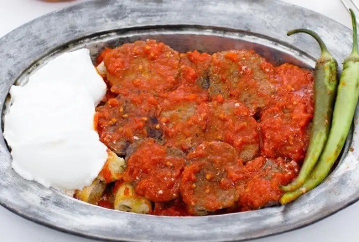 Yoğurtlu Kebap Tarifi | Videolu Tarif