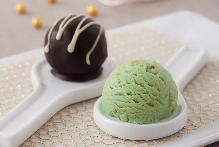 Fıstıklı Çikolatalı Pralin 