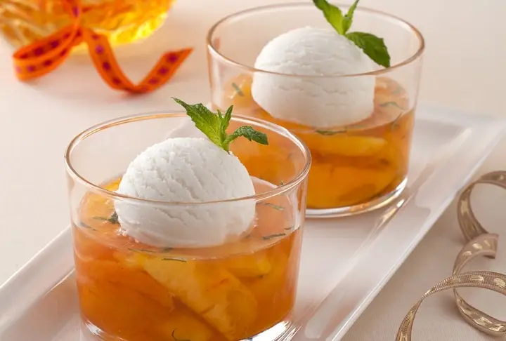 Şeftalili Yaz Kompostosu