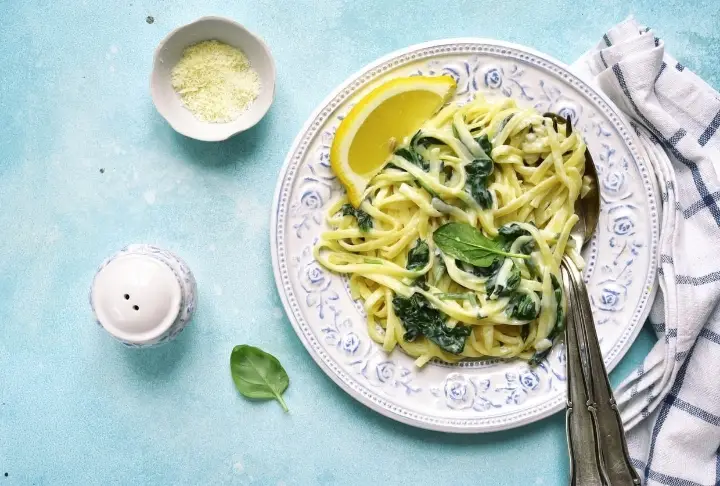 Ispanaklı Tagliatelle