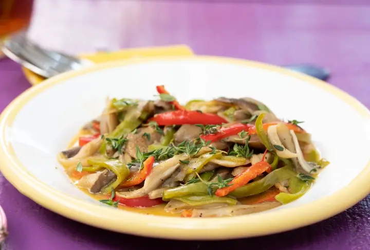 İstiridye Mantar Sote Tarifi | Videolu Tarif