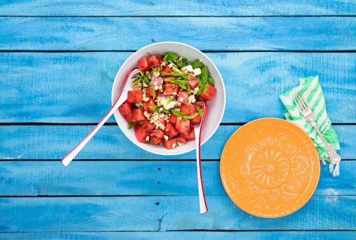 Karpuzlu Ezine Peynirli Semizotu Salatası | Videolu Tarif