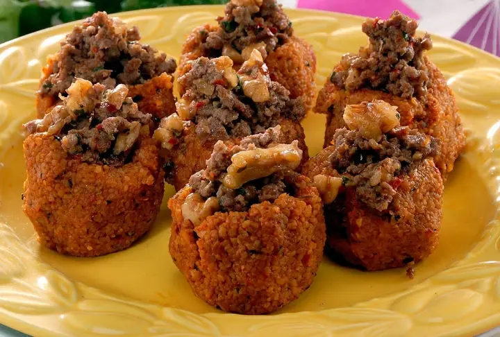 Kavrulmuş Kıymalı Çiğ Köfte