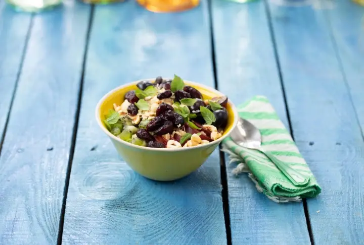 Pratik Yoğurtlu Meyve Kasesi | Videolu Tarif