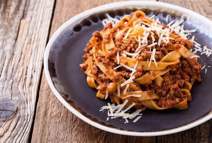 Kıyma Soslu Fettucine