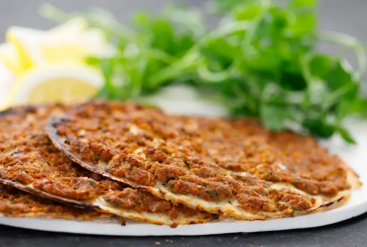 Kolay Lahmacun | Videolu Tarif