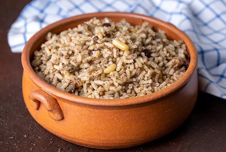 Kuş Üzümlü Pirinç Pilavı Tarifi