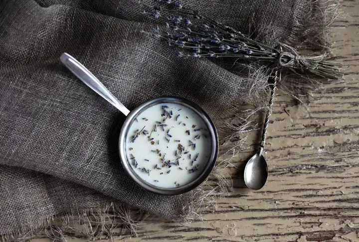 Lavantalı Muhallebi