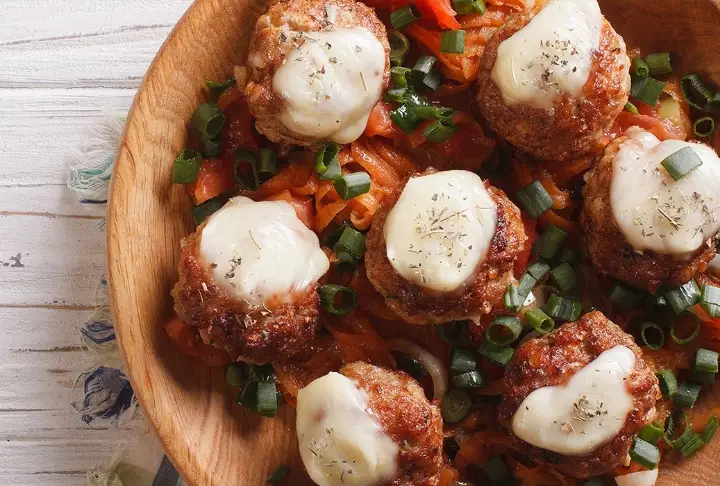 Mozzarella Dolgulu Köfte