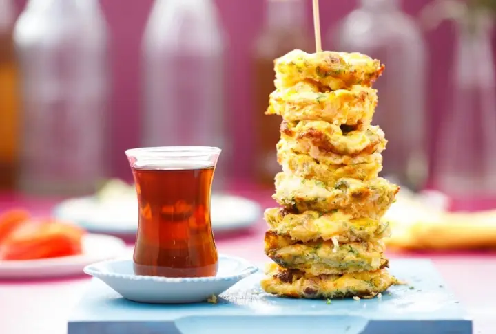 Muffin Kabında Omlet | Videolu Tarif