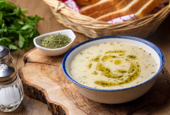 Nohutlu Yoğurt Çorbası