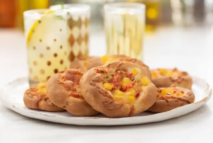 Pastane Pizzası | Videolu Tarif