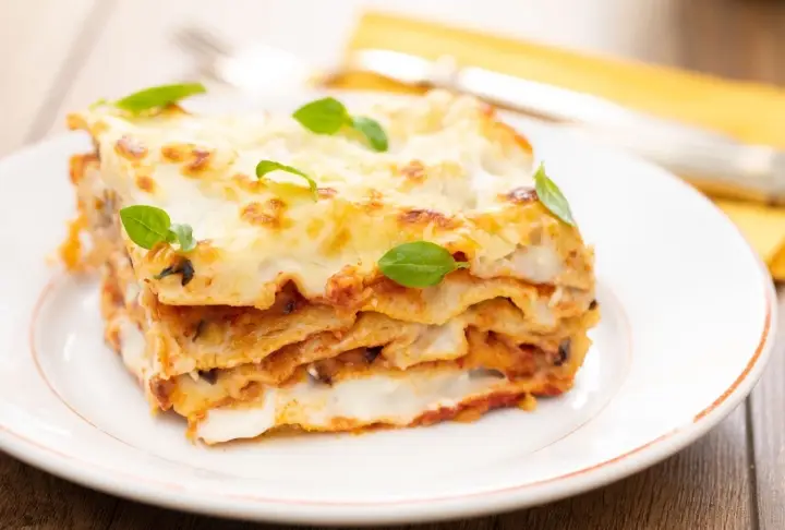 Patlıcanlı Lazanya | Videolu Tarif