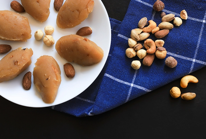 Pekmezli Un Helvası Tarifi