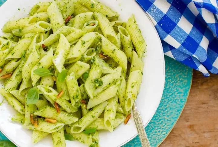 Pesto Soslu Makarna Tarifi | Videolu Tarif