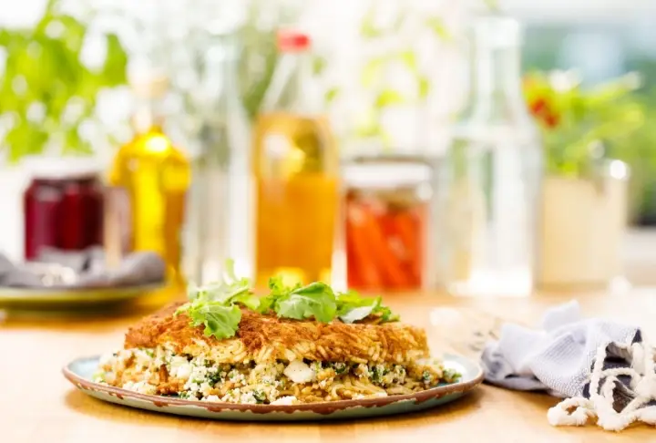 Peynirli Erişte Böreği | Videolu Tarif