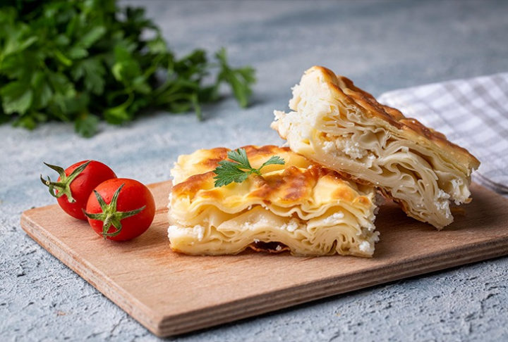 Peynirli Tepsi Böreği Tarifi