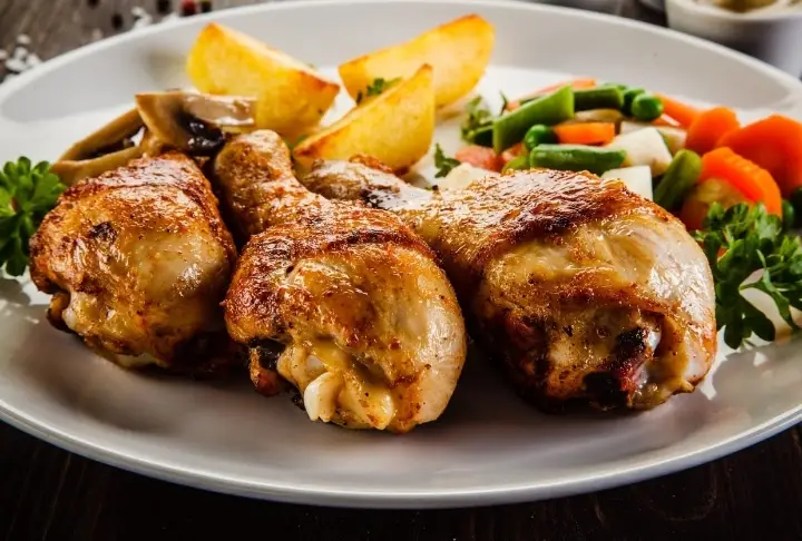 Renkli Sote Biber ile Turunçgilli Tavuk