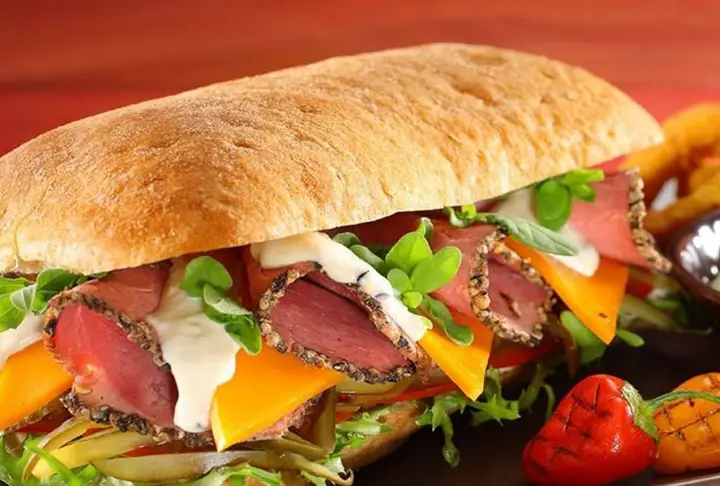 Rozbif ve Patlıcanlı Panini