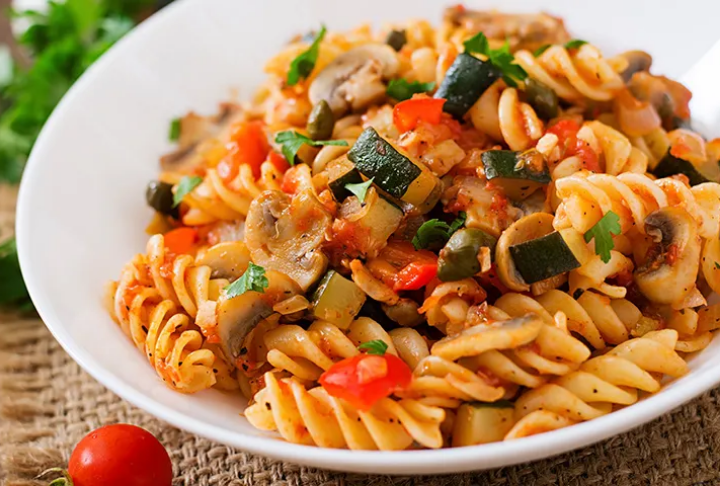 Sebzeli Makarna Tarifi