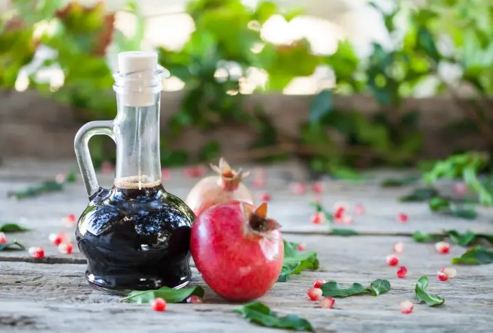 Ev Yapımı Nar Ekşisi