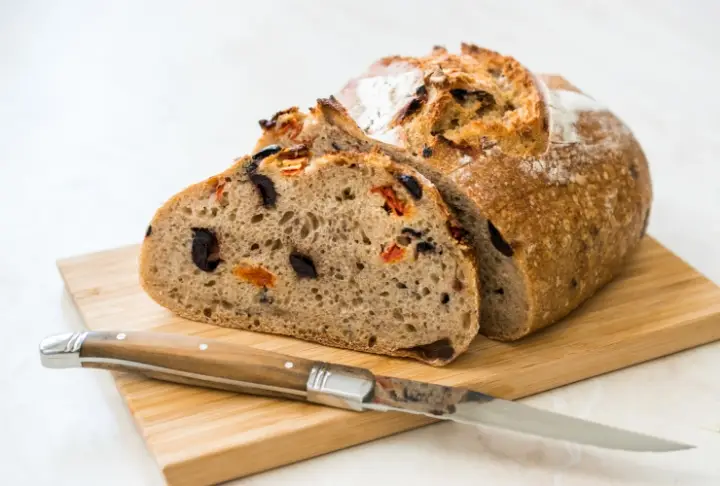 Zeytinli Ekmek Tarifi