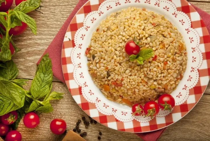 Tavuk Suyuna Bulgur Pilavı