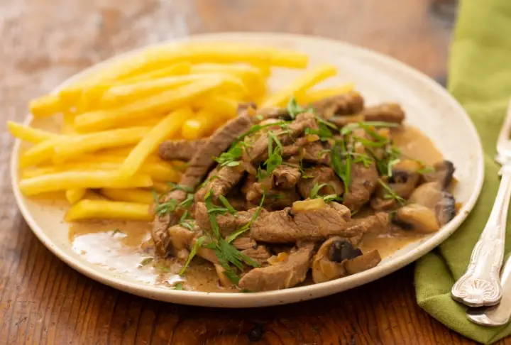 Beef Stroganoff Tarifi | Videolu Tarif