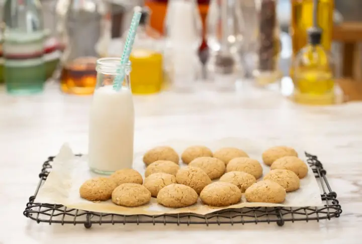 Tahinli Kurabiye Tarifi | Videolu Tarif