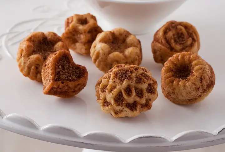 Tarçınlı Rulo Çörek