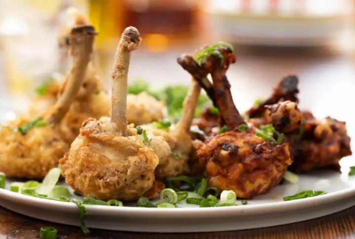 Acuka Soslu ve Paneli Tavuk Lolipopları | Videolu Tarif